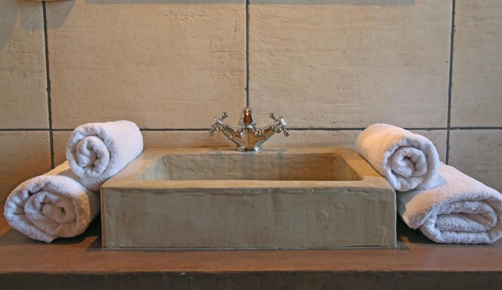 kalo nero apartments - staousa 10