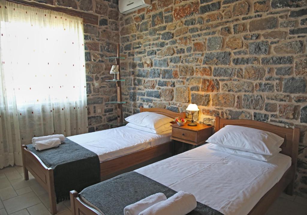 kalo nero apartments - staousa 2