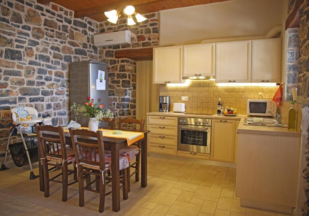 kalo nero apartments - staousa 9